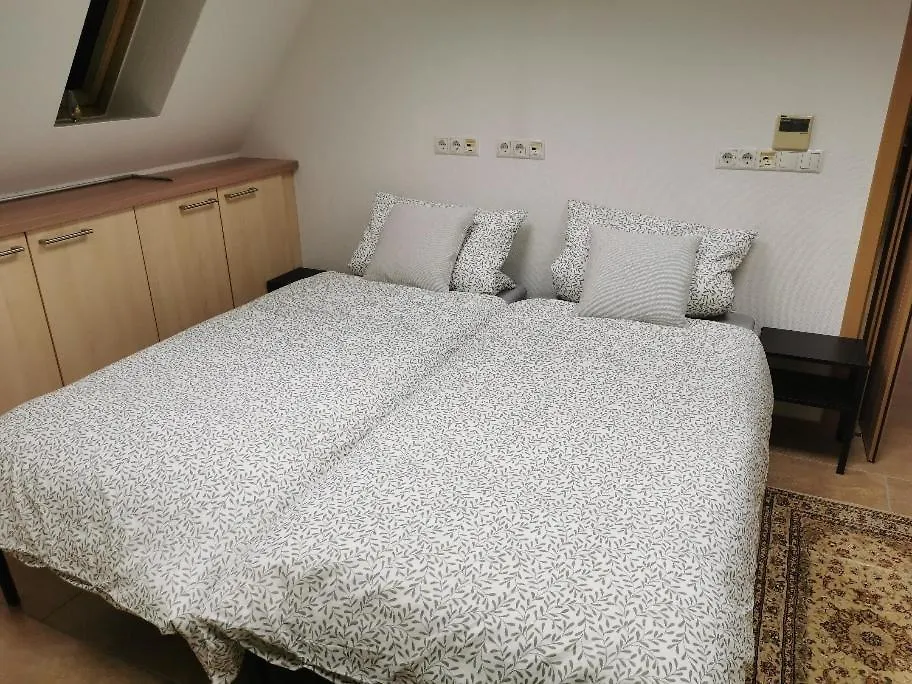 アパート Ferienwohnung Dresden-Trachenberge-Stadtblick